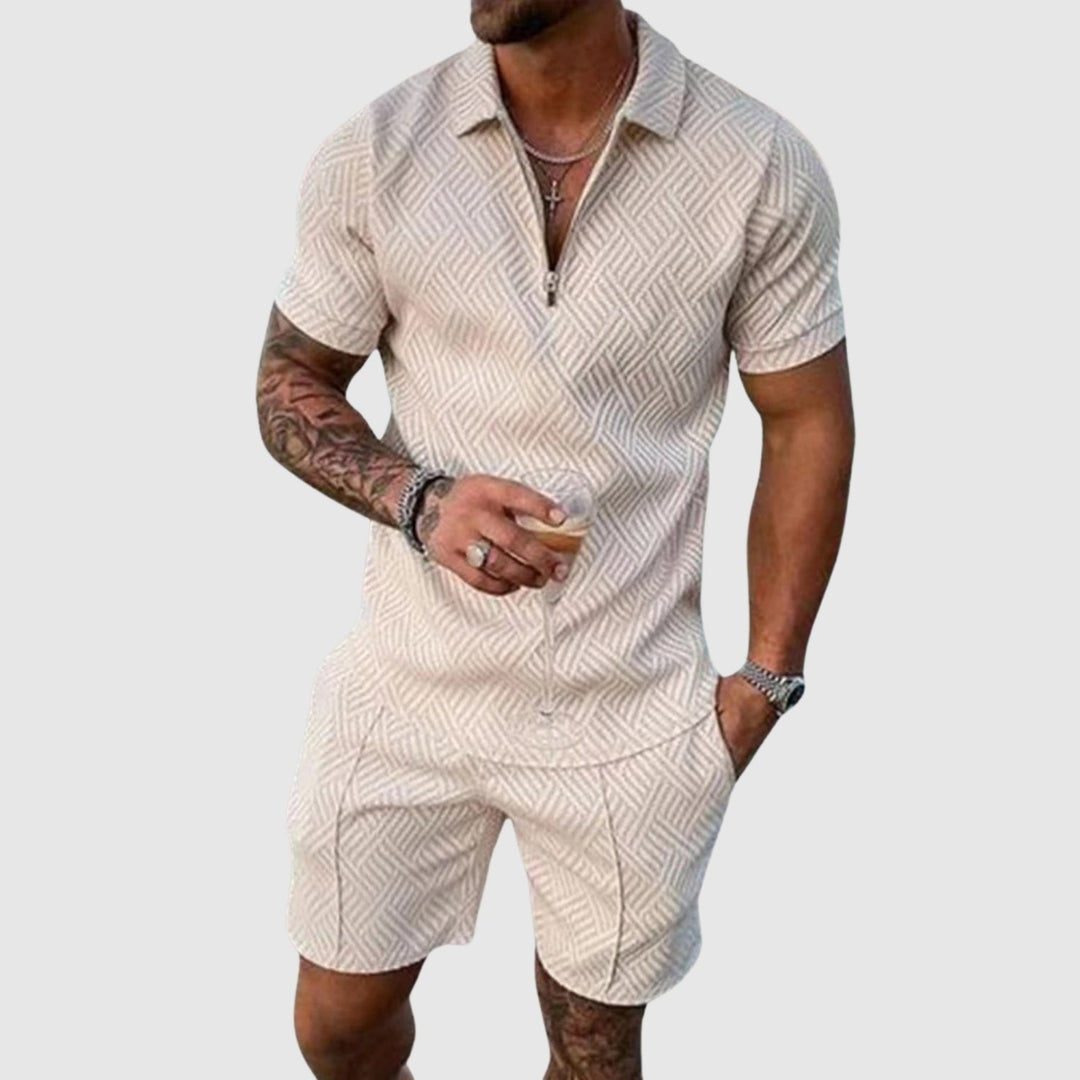 Lucas – Style compact, attitude inébranlable