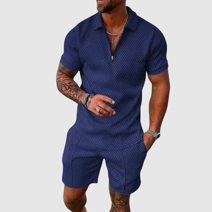 Lucas – Style compact, attitude inébranlable