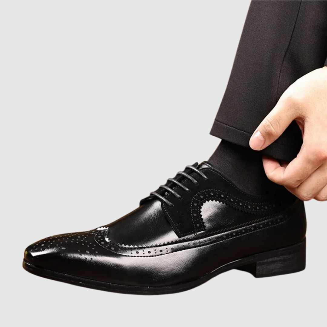 Viktor – Chaussures en cuir classiques pour hommes avec des détails brodés