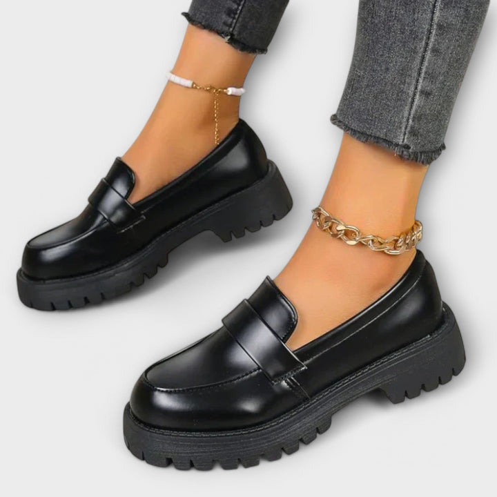 Mocassins Féminins avec Design Orthopédique et Talons en Satin