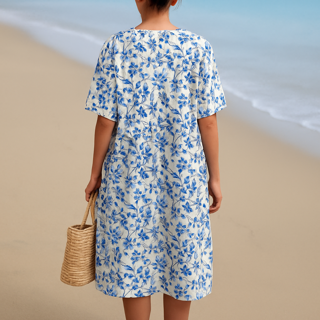 Magnolia - Robe en Ivoire Ornée d'Accents Floraux en Bleu Porcelaine