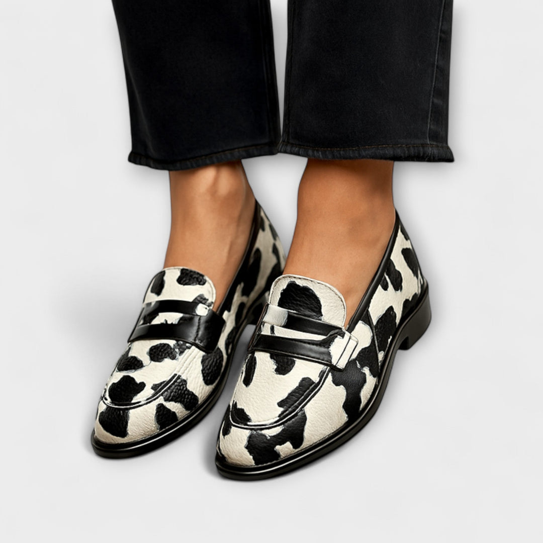 Walburga - Mocassins à motif vache