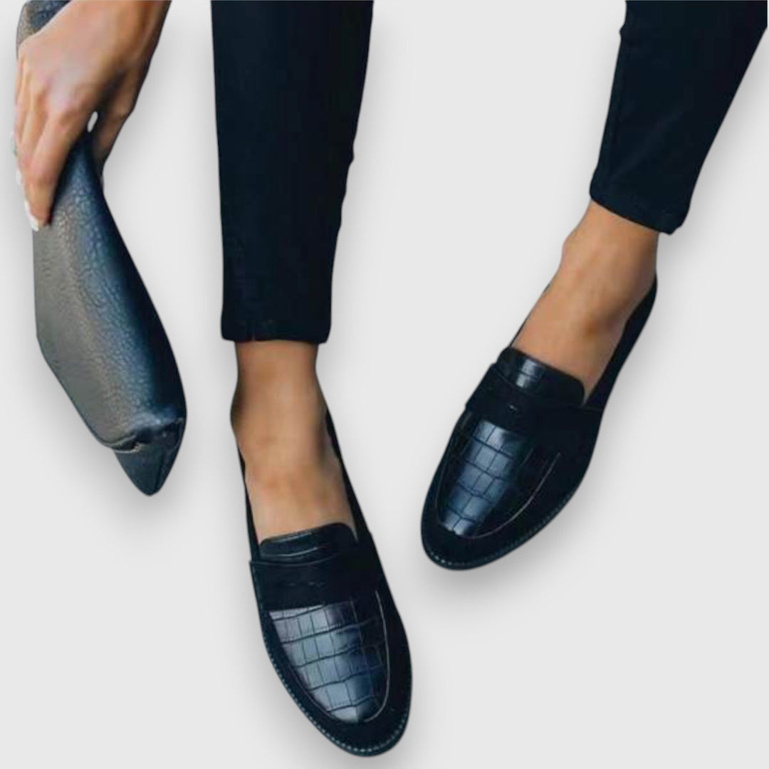 Sieglinde - Mocassins bleu foncé, motif crocodile