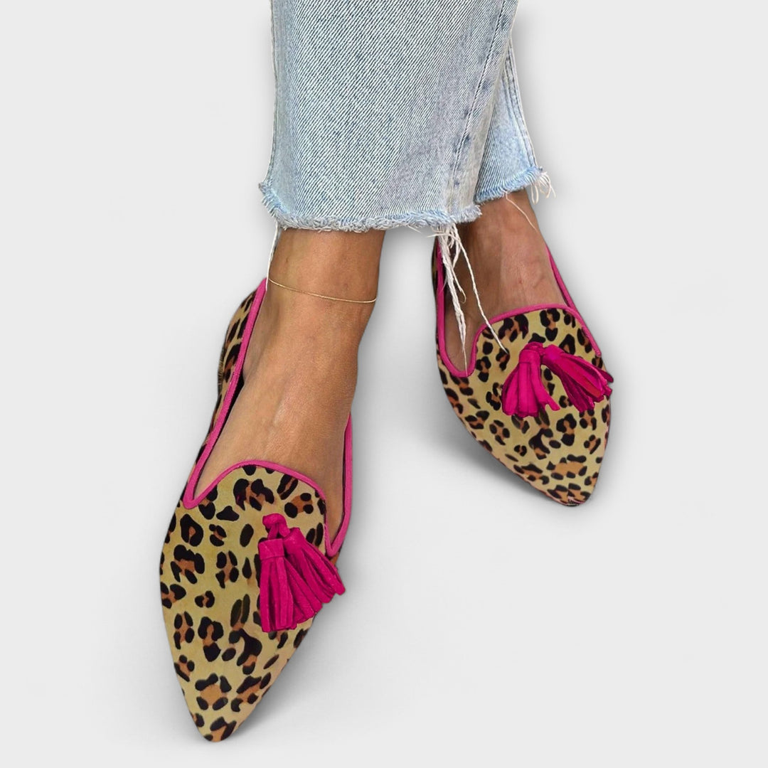 Berta - Mules léopard à pompons