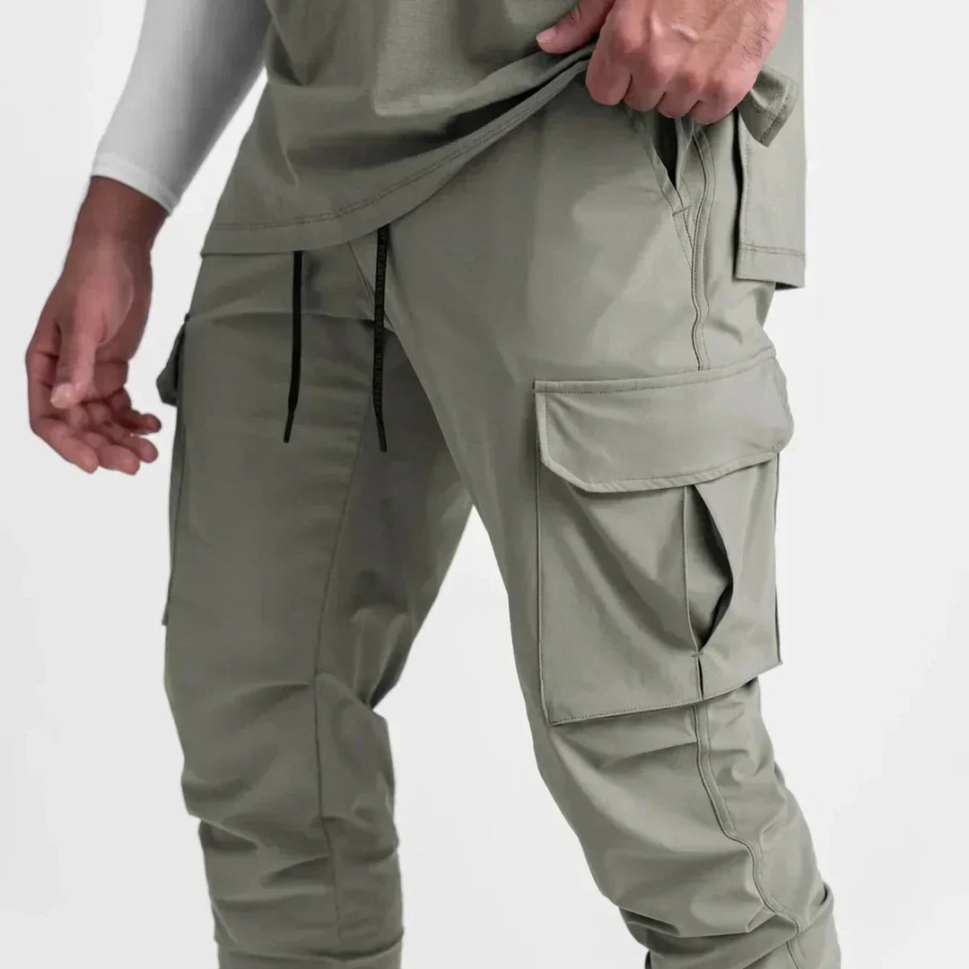 Leo – Pantalon cargo au design fonctionnel