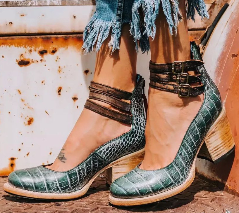 Ginevra - Chaussures à talons hauts avec plusieurs lanières et semelle épaisse