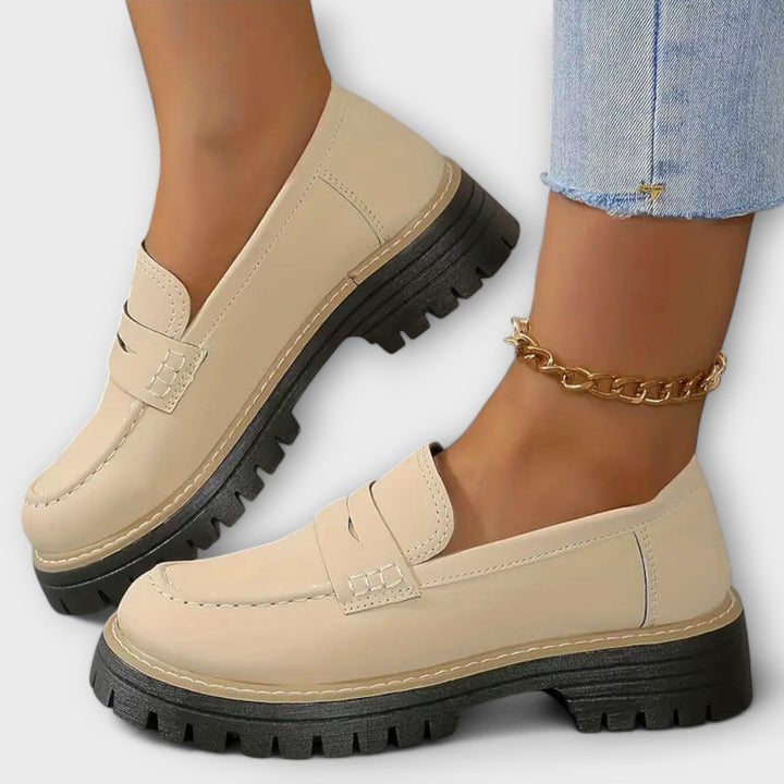 Adelgunde - Mocassins noirs à plateforme et chaîne