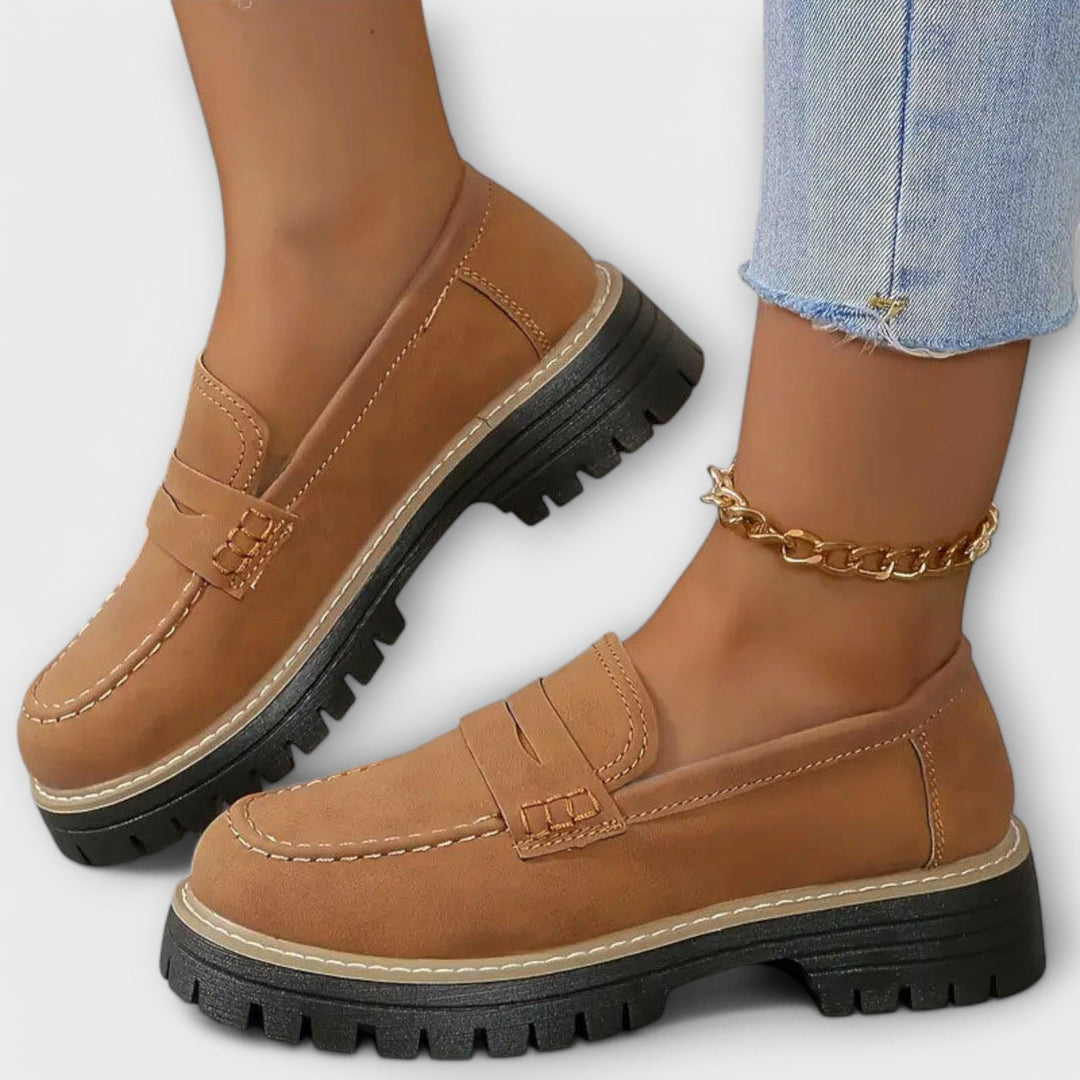 Adelgunde - Mocassins noirs à plateforme et chaîne